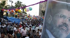 Die Anhänger des gestürzten Präsidenten Mursi demontrieren in Ägypten - ảnh 1