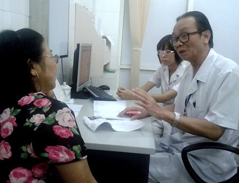 Arzt Nguyen Duc Vy erfüllt unfruchtbaren Frauen Kinderwunsch - ảnh 1