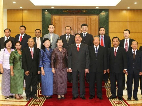 Die freundschaftlichen Beziehungen zwischen Vietnam, Laos und Kambodscha vertiefen - ảnh 1