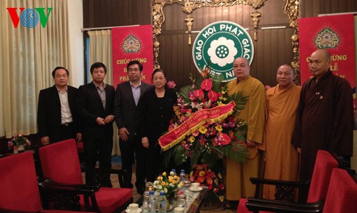 Die Beiträge des buddhistischen Verbands Vietnams zu Wohltätigkeiten gewürdigt - ảnh 1