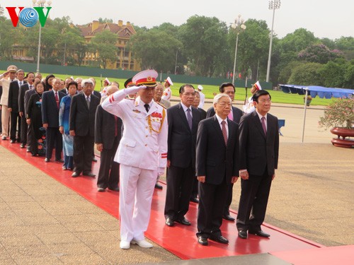 124. Geburtstag des Präsidenten Ho Chi Minh gefeiert - ảnh 1