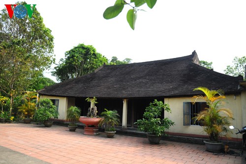 Die Schönheit des 100-jährigen Ruong-Hauses in Hue - ảnh 4