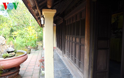 Die Schönheit des 100-jährigen Ruong-Hauses in Hue - ảnh 5