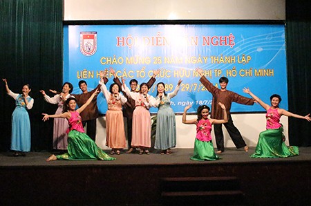 25. Gründungstag der Gesellschaft der Freundschaftsverbände in Ho Chi Minh Stadt  - ảnh 1