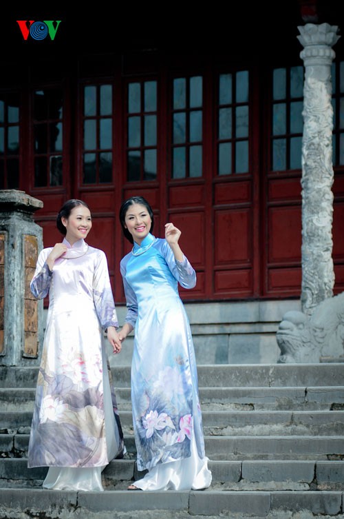 Ao Dai ehrt die Schönheit der vietnamesischen Frauen - ảnh 1