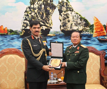 Vietnam und Indien wollen Zusammenarbeit im Verteidigungsbereich vertiefen - ảnh 1