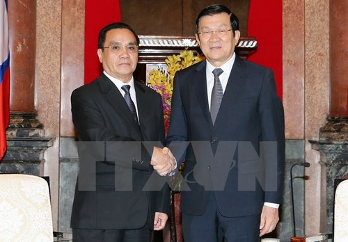 Vietnam und Laos verstärken die Zusammenarbeit in allen Bereichen - ảnh 1