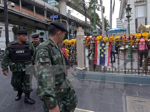 Polizei in Thailand verhaftet zwei Verdächtige wegen Fehlinformationen zum Bombenanschlag in Bangkok - ảnh 1
