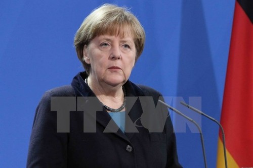 Vertrauen für Bundeskanzlerin Angela Merkel ist gesunken - ảnh 1
