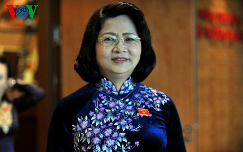 Vizestaatspräsidentin Dang Thi Ngoc Thinh empfängt Delegation der Agent Orange-Opfer - ảnh 1