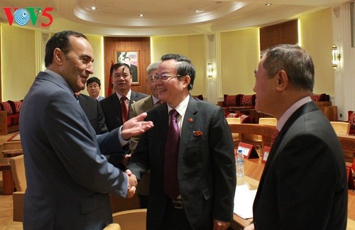Vize-Parlamentspräsident Phung Quoc Hien stattet Marokko einen Besuch ab  - ảnh 1