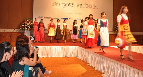 Das österreichische Dirndl im vietnamesischen Stil - ảnh 6