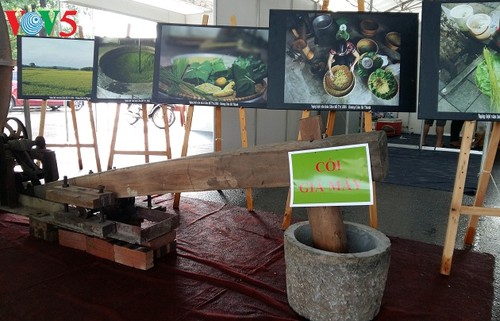 Grüne Reisflocken aus Me Tri – eine Spezialität Hanois - ảnh 1