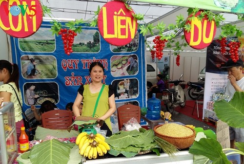 Grüne Reisflocken aus Me Tri – eine Spezialität Hanois - ảnh 2