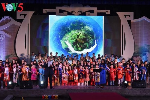 Der internationale Chor-Wettbewerb in Quang Nam - ảnh 1
