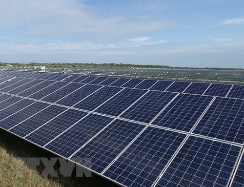 Frankreich wird Entwicklungsländer mit 700 Millionen Euro für Solar-Projekte unterstützen - ảnh 1