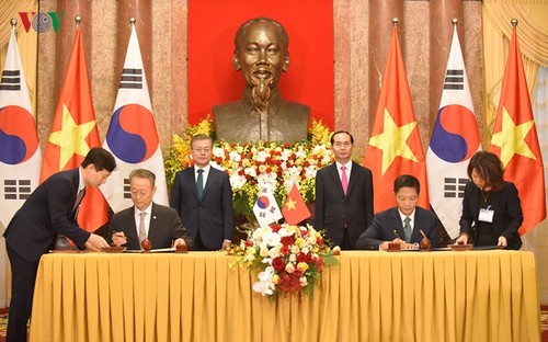 Vietnam und Südkorea wollen das Handelsvolumen auf 100 Milliarden US-Dollar im Jahr 2020 erhöhen - ảnh 1