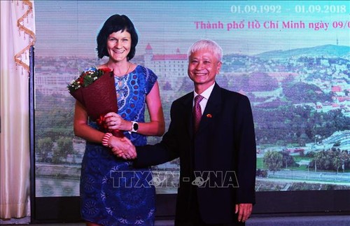 Ho Chi Minh Stadt feiert den Nationalfeiertag der Slowakei - ảnh 1