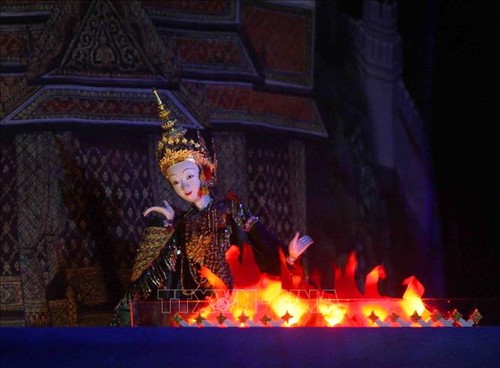 Zahlreiche internationale Ensembles führen Puppentheater in der Provinz Ninh Binh vor - ảnh 1