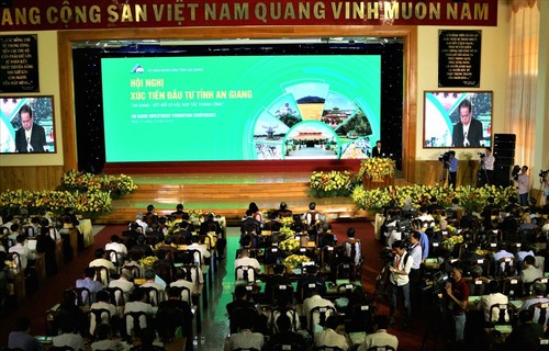 Premierminister nimmt an der Konferenz zur Investitionsförderung in der Provinz An Giang teil  - ảnh 1