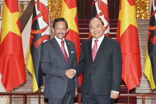Premierminister: Vietnam und Brunei verstärken die Zusammenarbeit auf Meeren und Ozeanen - ảnh 1