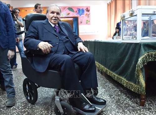 Algeriens Präsident tritt zurück - ảnh 1