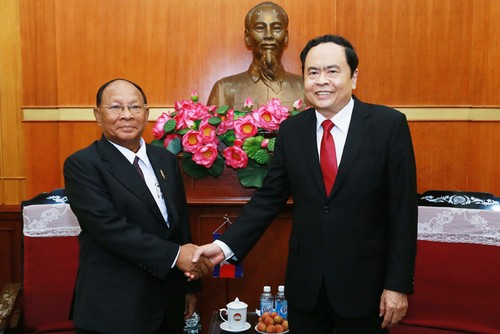 Tran Thanh Man empfängt die Delegation des kambodschanischen Parlaments - ảnh 1