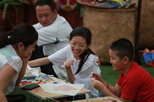 Sommerferien der Kinder im Literaturtempel in Hanoi - ảnh 6
