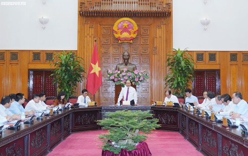 Premierminister Nguyen Xuan Phuc besucht Fernsehsender VTV - ảnh 1