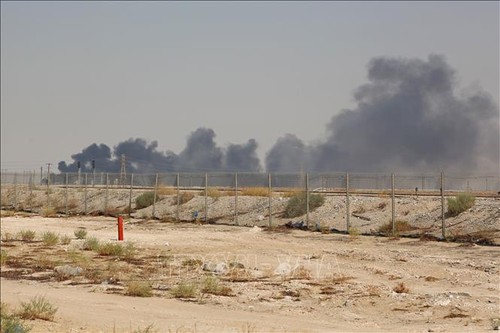 EU warnt vor Unruhe nach dem Angriff auf Ölraffinerien in Saudi-Arabien - ảnh 1