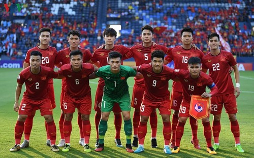 Die Finalrunde der asiatischen U23-Fußballmeisterschaft: Vietnam und VAE trennen sich beim ersten Spiel unentschieden - ảnh 1
