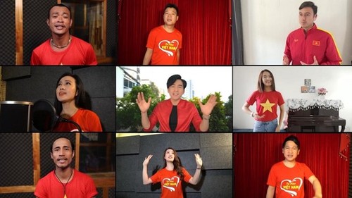 200 Künstler, Ärzte und Soldaten singen „Stolz auf Vietnam“ - ảnh 1
