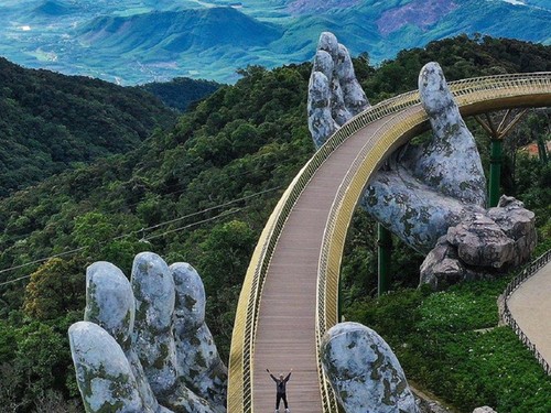 Foto "Goldene Brücke Da Nang" gewinnt den Preis  bei Weltarchitekturwettbewerb 2020 - ảnh 1