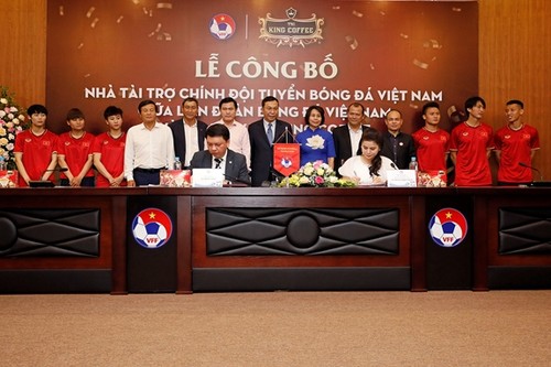 Die vietnamesische Fußballnationalmannschaft hat einen neuen Sponsor - ảnh 1