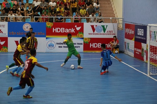 Die Finalrunde der Futsal-Meisterschaft in Khanh Hoa gestartet - ảnh 1