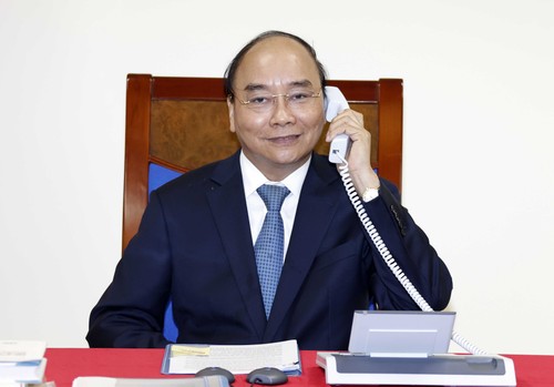 Premierminister Nguyen Xuan Phuc führt Telefongespräch mit Präsidentin der europäischen Kommission - ảnh 1