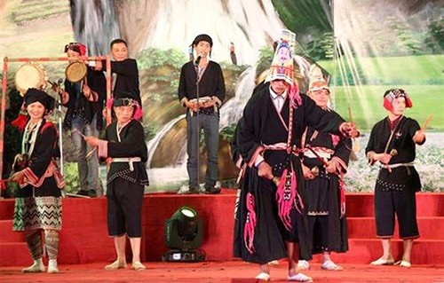 Veröffentlichung des Nationalkulturerbes für Cap Sac-Fest der Volksgruppe Dao - ảnh 1