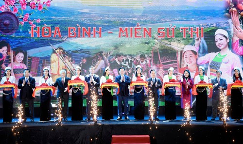 Kulturfesttag Hoa Binh in Hanoi - ảnh 1