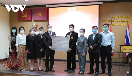 Vietnamesen in Thailand schicken 36.800 Euro an Impfstofffond - ảnh 1