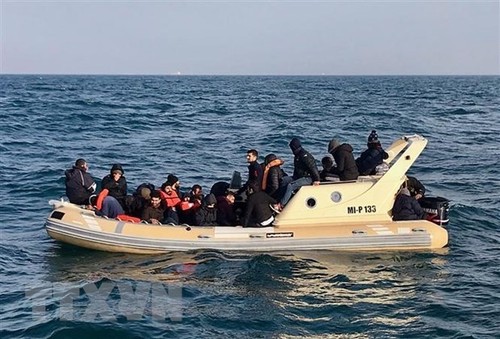 Frankreich ruft europäische Länder zur Lösung der Flüchtlingskrise auf - ảnh 1