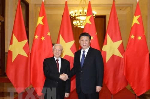 Spitzenpolitiker Vietnams und Chinas tauschen Glückwunschtelegramme aus - ảnh 1