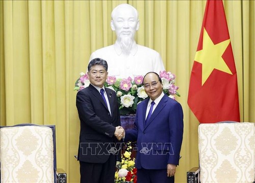 Staatspräsident Nguyen Xuan Phuc empfängt den japanischen Justizminister  - ảnh 1
