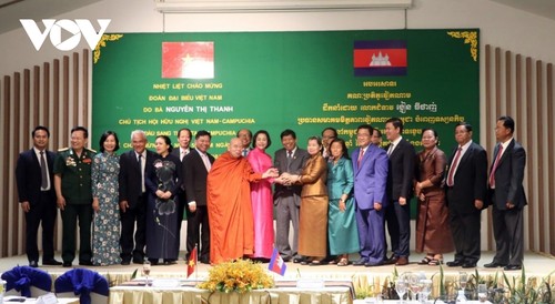 Vize-Premierministerin Men Sam An: Die Beziehungen zwischen Vietnam und Kambodscha sind stabil - ảnh 1