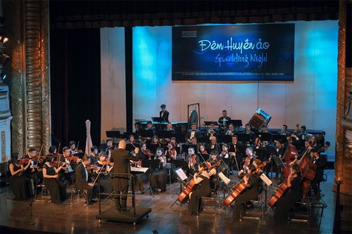 Konzert „spektakuläre Nacht” mit neuen Auftritten im Opernhaus in Hanoi - ảnh 1