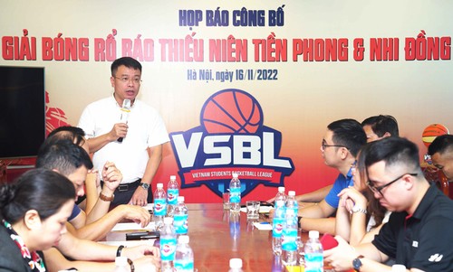 48 Teams beteiligen sich an Basketball-Turnier der Zeitung für Jugend und Kinder - ảnh 1