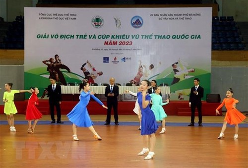Die nationale Tanzsport-Meisterschaft in Da Nang - ảnh 1