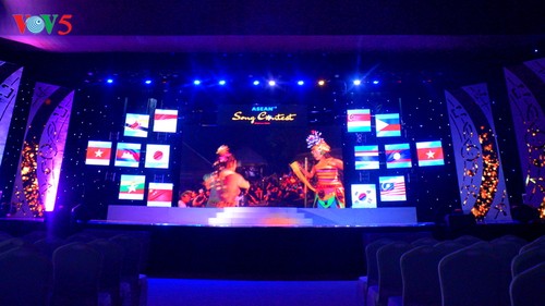   Demi-finale du concours de chant de l’ASEAN+3 - ảnh 1
