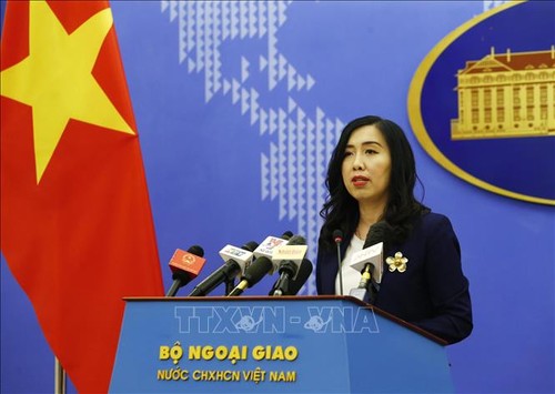 Le Vietnam s’oppose aux propos de Lee Hsien Loong sur «l’invasion du Cambodge» - ảnh 1