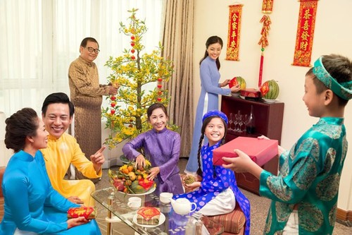 Journée de la famille vietnamienne 2021: «Famille sereine-société heureuse» - ảnh 3
