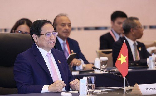 Pham Minh Chinh au sommet célébrant les 50 ans de relations ASEAN-Japon - ảnh 1